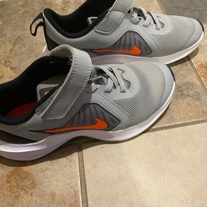 Boys Nike size 13